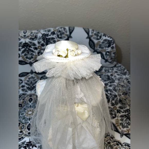 Flora Bride Classic Doll, Porcelain Bride Of The Century 1900s by Ellen Williams - Picture 11 of 17